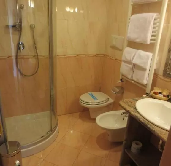 Fotos del hotel Joyfull:  8