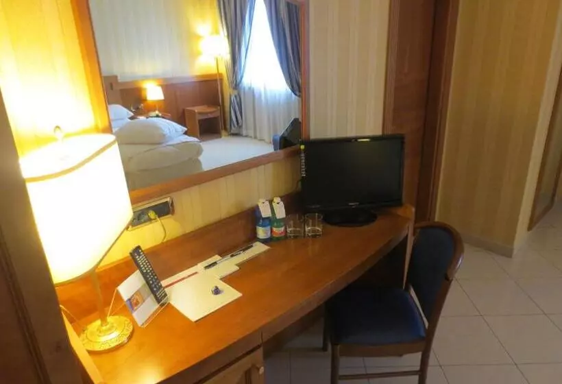 Fotos del hotel Joyfull:  9