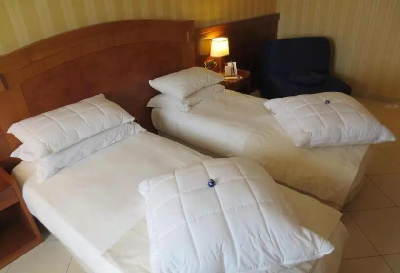 Fotos del hotel Joyfull:  16