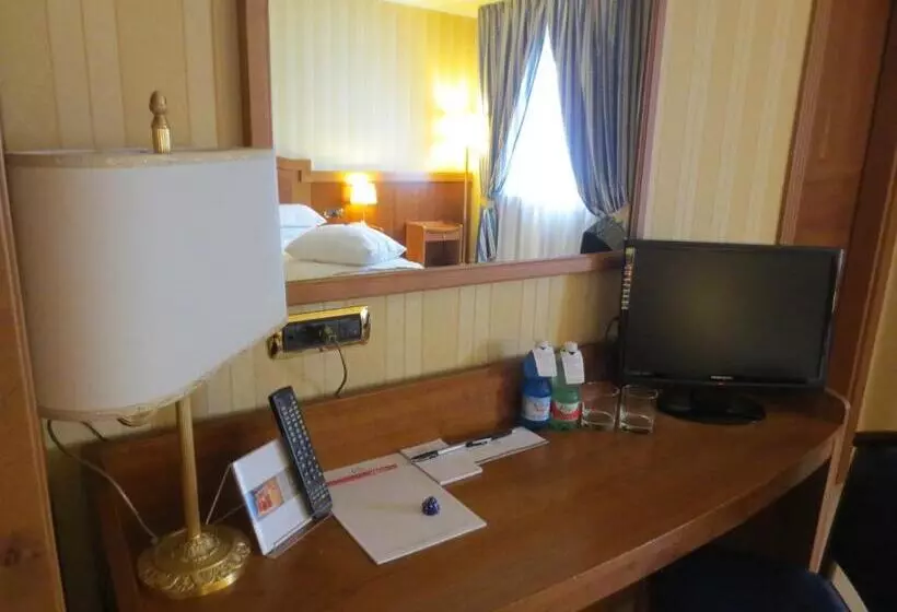 Fotos del hotel Joyfull:  12