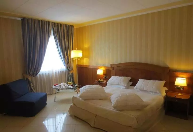 Fotos del hotel Joyfull:  13