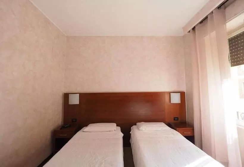 Fotos del hotel Osimar:  25