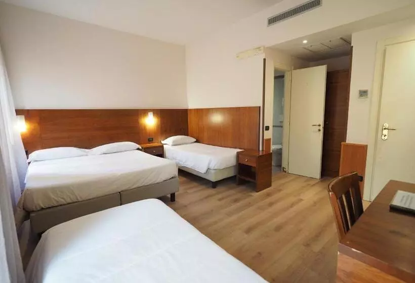 Fotos del hotel Osimar:  24