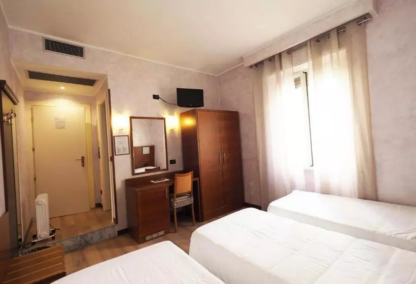 Fotos del hotel Osimar:  14