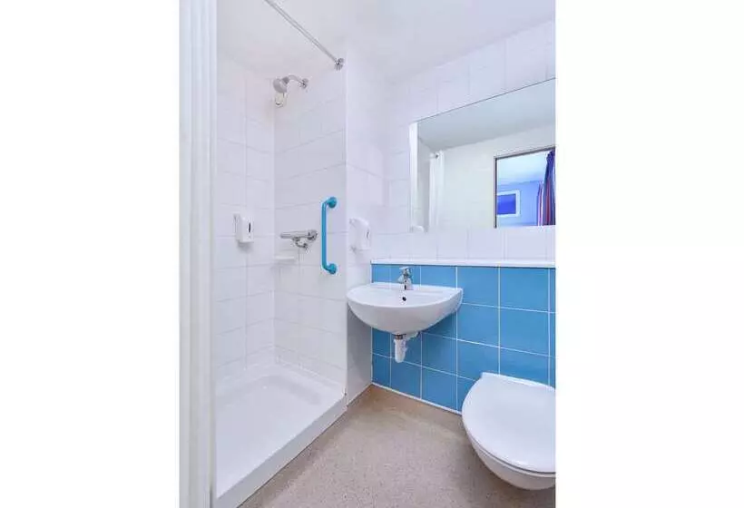 Fotos del hotel Travelodge Birmingham Central Broadway Plaza:  6