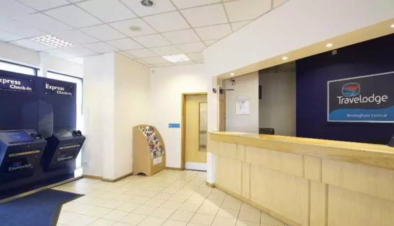 Fotos del hotel Travelodge Birmingham Central Broadway Plaza:  2