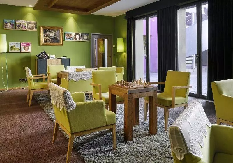 Fotos del hotel 25hours Hotel The Goldman:  9