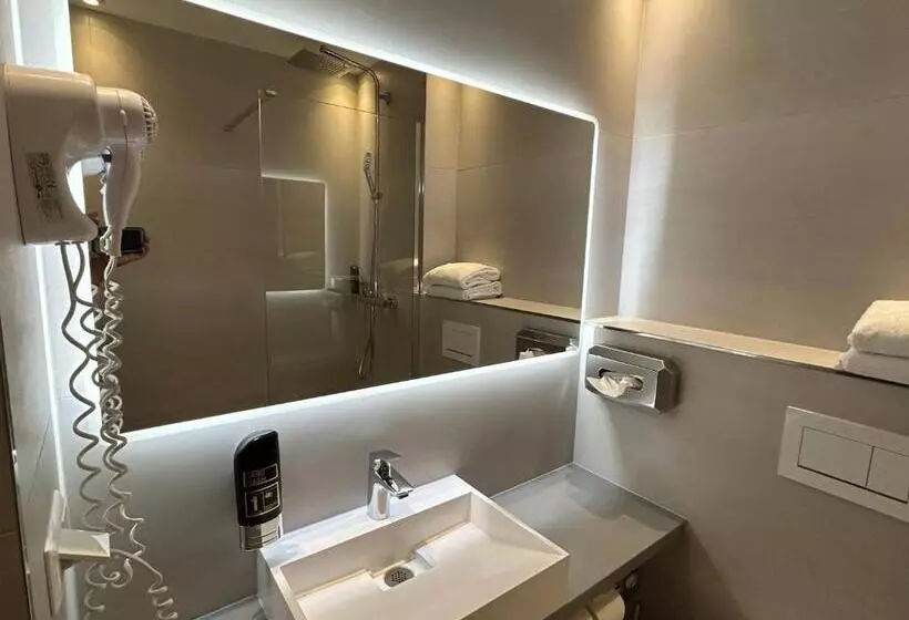 Fotos del hotel Am Karlstor:  4