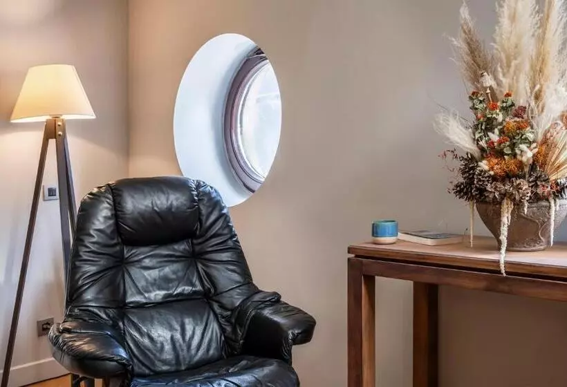 Fotos del hotel Ansen  And Suites:  5