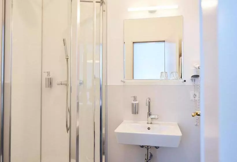 Fotos del hotel Hotel Lindenufer:  10