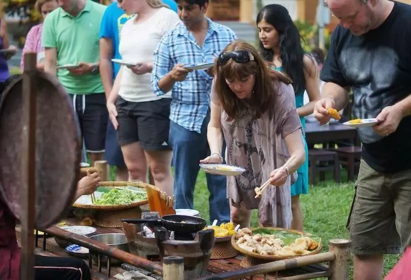 Fotos del hotel Vinh Hung Riverside Resort & Spa:  12