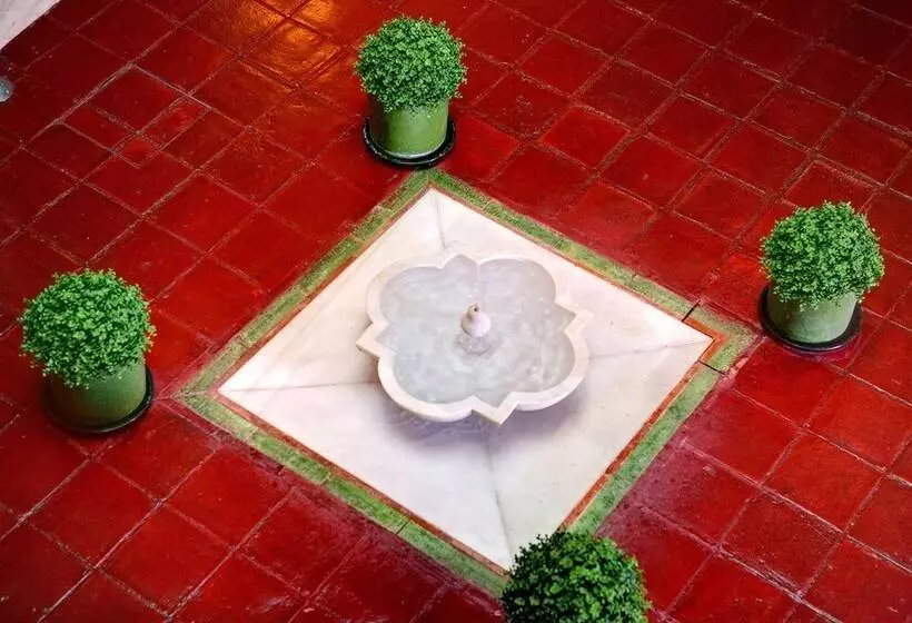 Fotos del hotel Sacristia De Santa Ana:  3