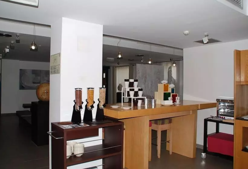 Fotos del hotel Eco Alcalá Suites:  18