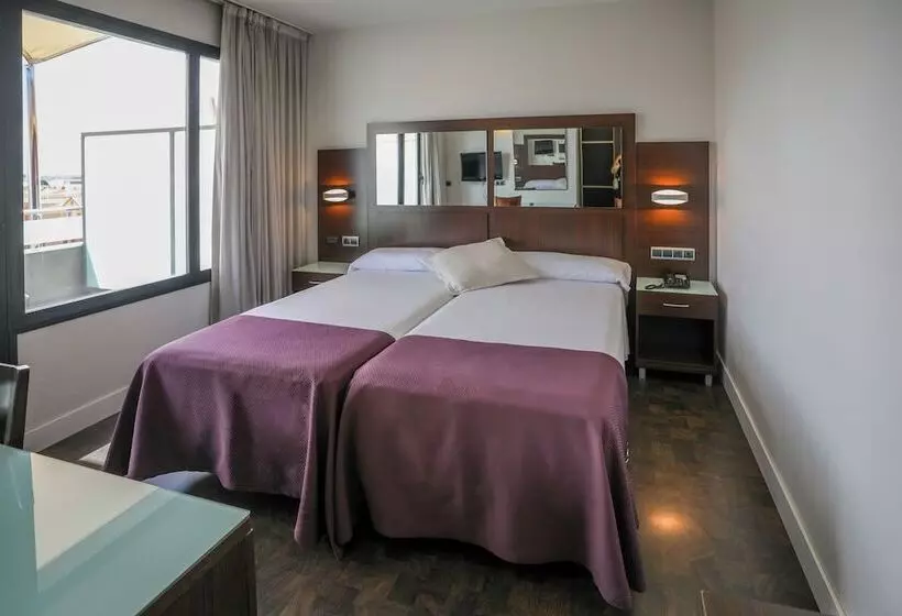 Fotos del hotel Yit Conquista De Granada:  22