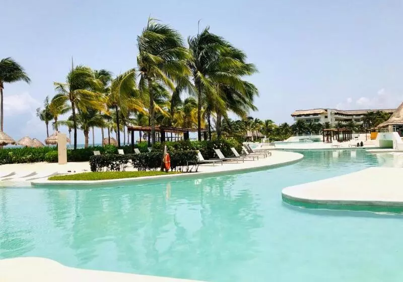 Fotos del hotel BlueBay Grand Esmeralda - All Inclusive:  38