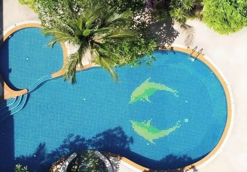 Sand Sea Resort And Spa