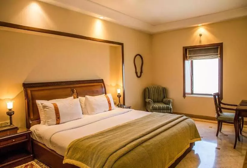 Fotos del hotel The Lalit Laxmi Vilas Palace:  17