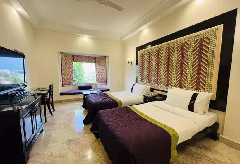 Fotos del hotel The Lalit Laxmi Vilas Palace:  13