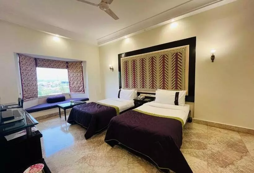 Fotos del hotel The Lalit Laxmi Vilas Palace:  22