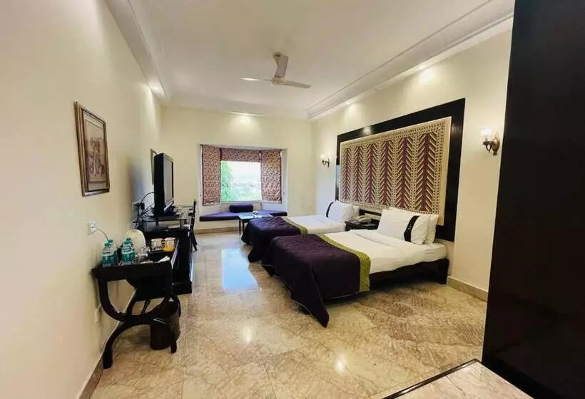 Fotos del hotel The Lalit Laxmi Vilas Palace:  15