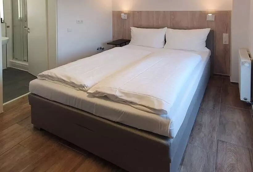 Fotos del hotel AVI City Apartments:  8