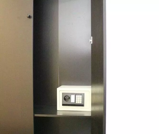 Fotos del hotel AVI City Apartments:  25