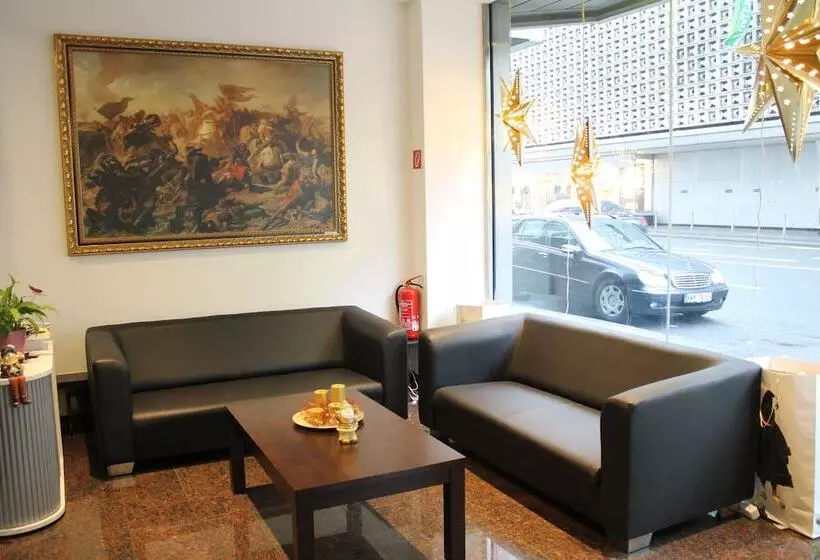 Fotos del hotel AVI City Apartments:  2