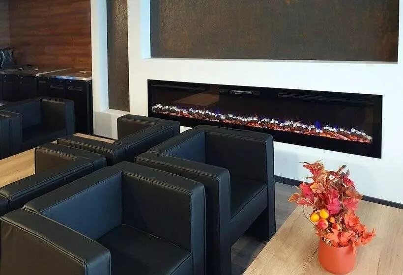 Fotos del hotel AVI City Apartments:  11