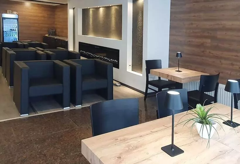 Fotos del hotel AVI City Apartments:  9