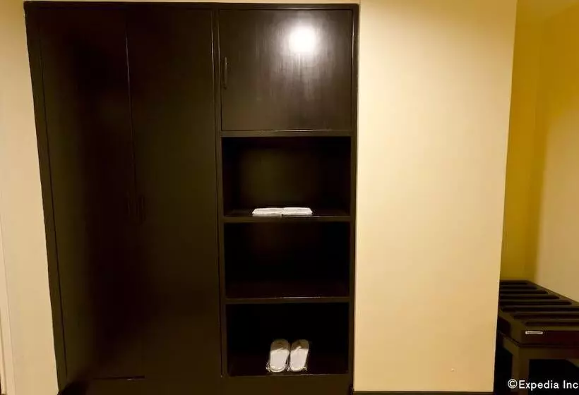 Fotos del hotel Crown Regency  & Towers:  2