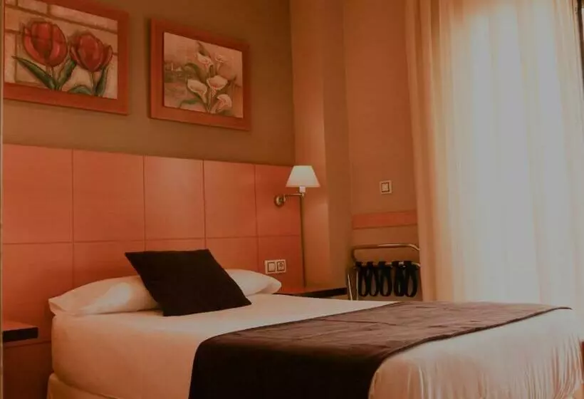 Fotos del hotel La City Estación:  21