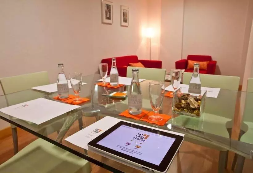 Fotos del hotel La City Estación:  15