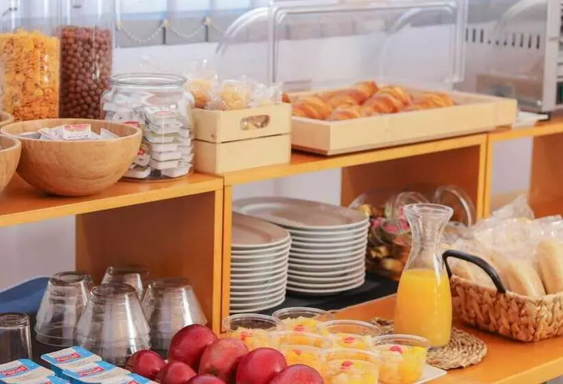 Fotos del hotel La City Estación:  24