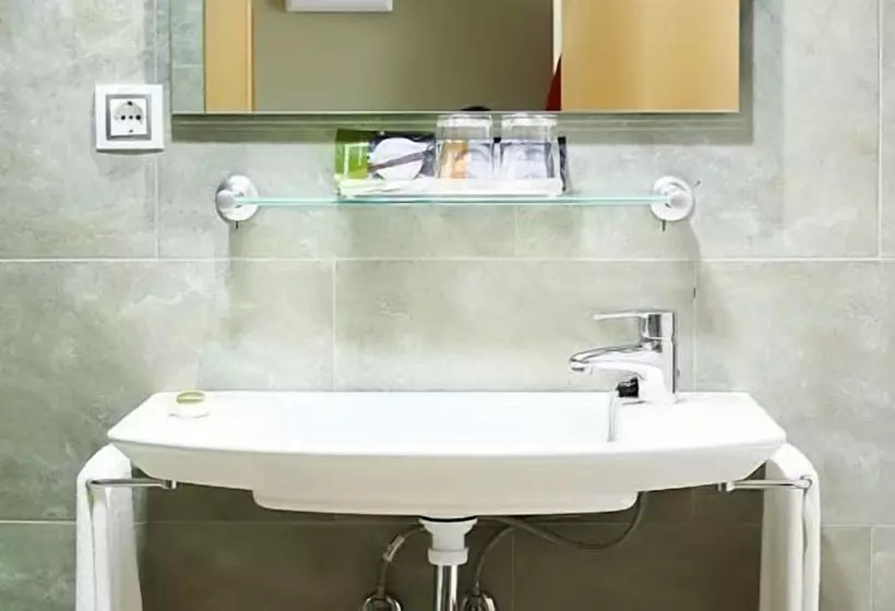 Fotos del hotel La City Estación:  12