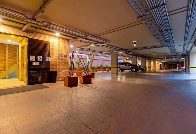 Fotos del hotel Madisson Inn  & Luxury Suites:  12