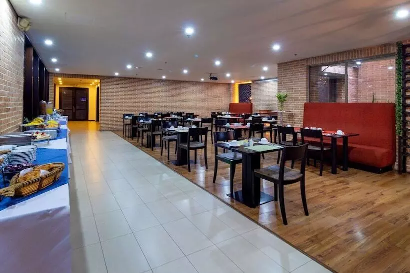 Fotos del hotel Madisson Inn  & Luxury Suites:  6