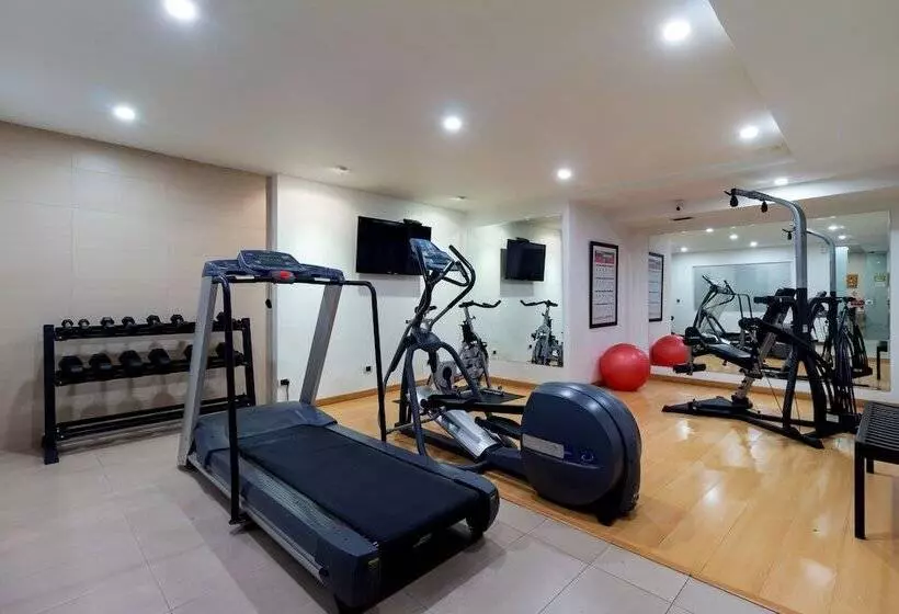 Fotos del hotel Madisson Inn  & Luxury Suites:  4