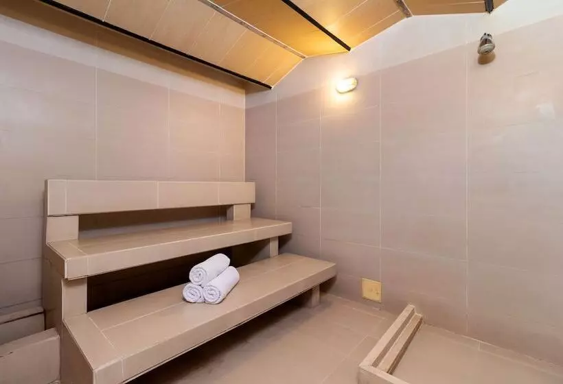 Fotos del hotel Madisson Inn  & Luxury Suites:  13