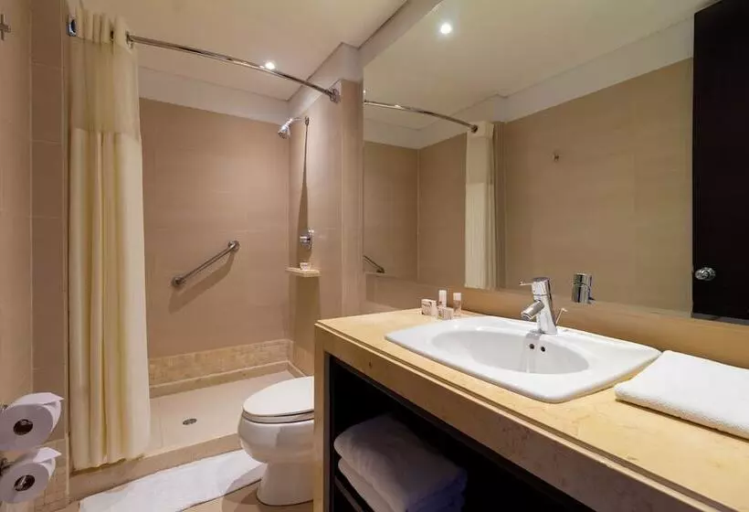 Fotos del hotel Madisson Inn  & Luxury Suites:  23