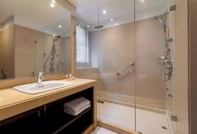 Fotos del hotel Madisson Inn  & Luxury Suites:  9