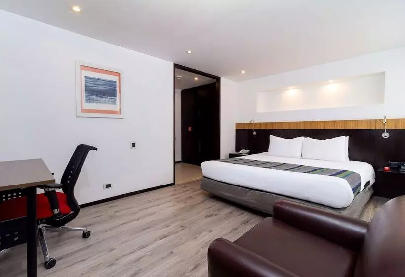 Fotos del hotel Madisson Inn  & Luxury Suites:  11