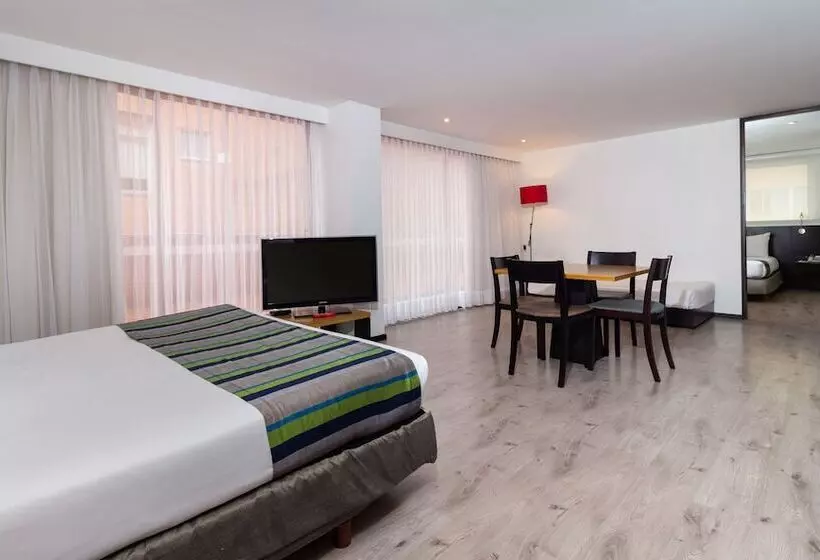 Fotos del hotel Madisson Inn  & Luxury Suites:  18