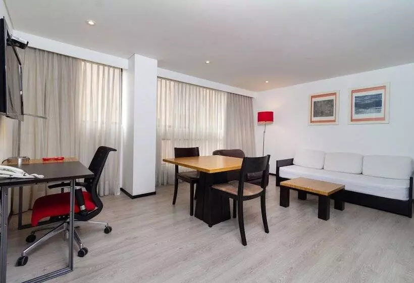 Fotos del hotel Madisson Inn  & Luxury Suites:  22