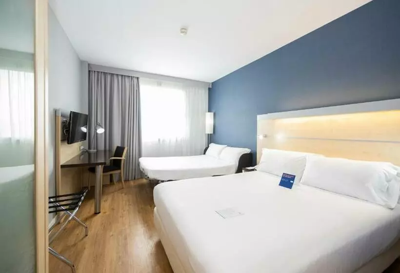 Fotos del hotel Holiday Inn Express Barcelona City 22@, An Ihg:  9