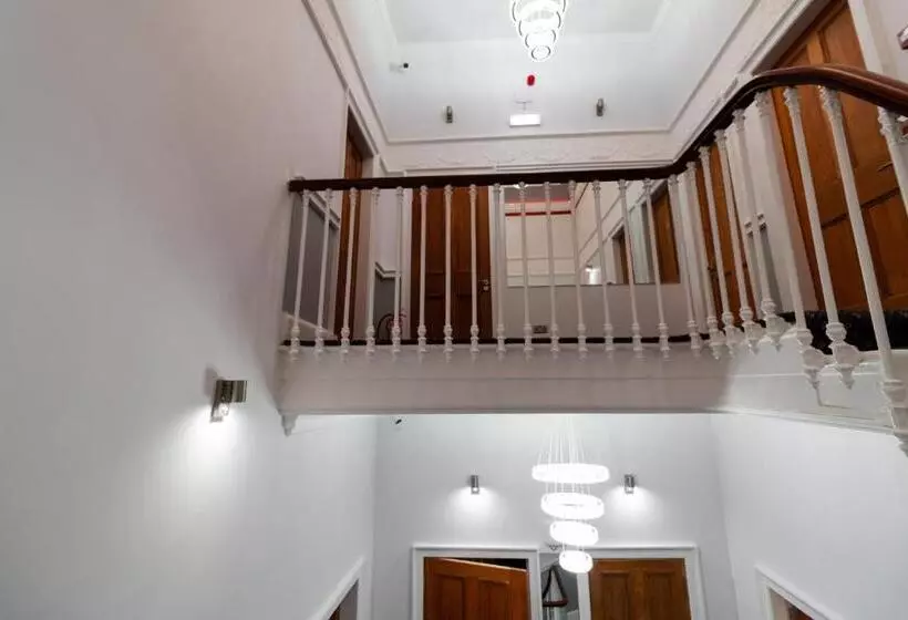 Fotos del hotel Mayfield Lodge:  2