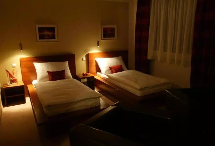 Fotos del hotel Aston:  2