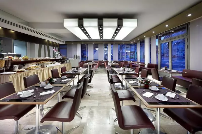 Fotos del hotel Eurostars Embassy:  4