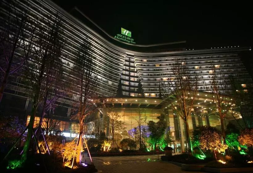 Holiday Inn Chengdu Century City West, An Ihg