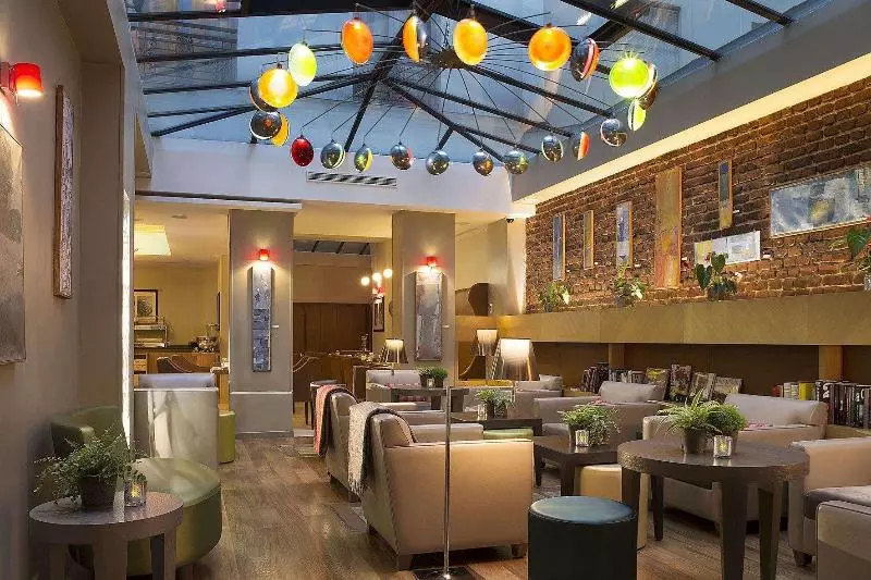 Fotos del hotel Le Six:  13