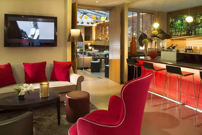 Fotos del hotel Le Six:  5